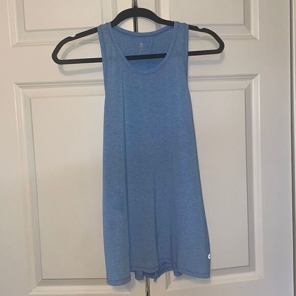 Gap breathe tank top  - Picture 1 of 5